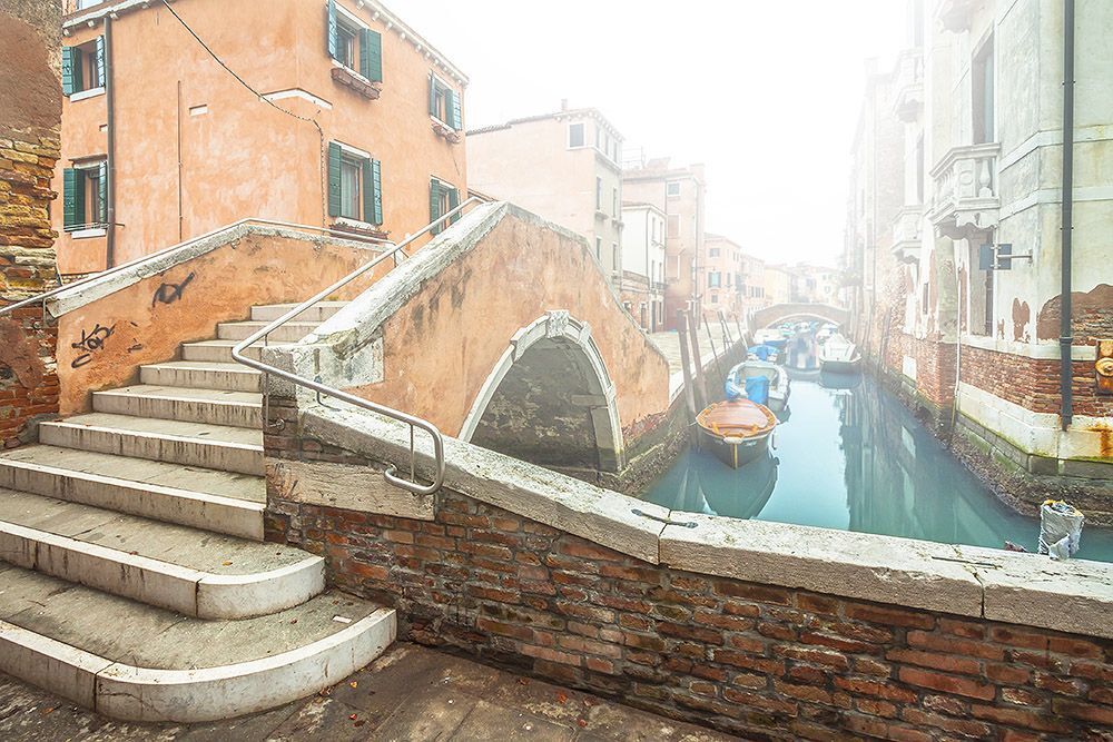 White impression of Venezia