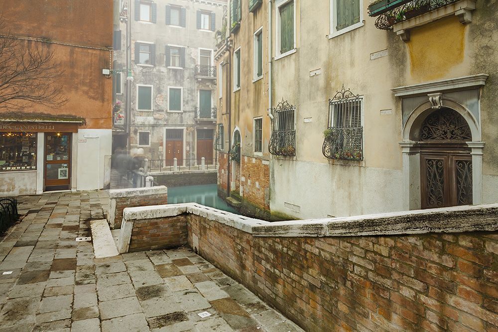 White impression of Venezia