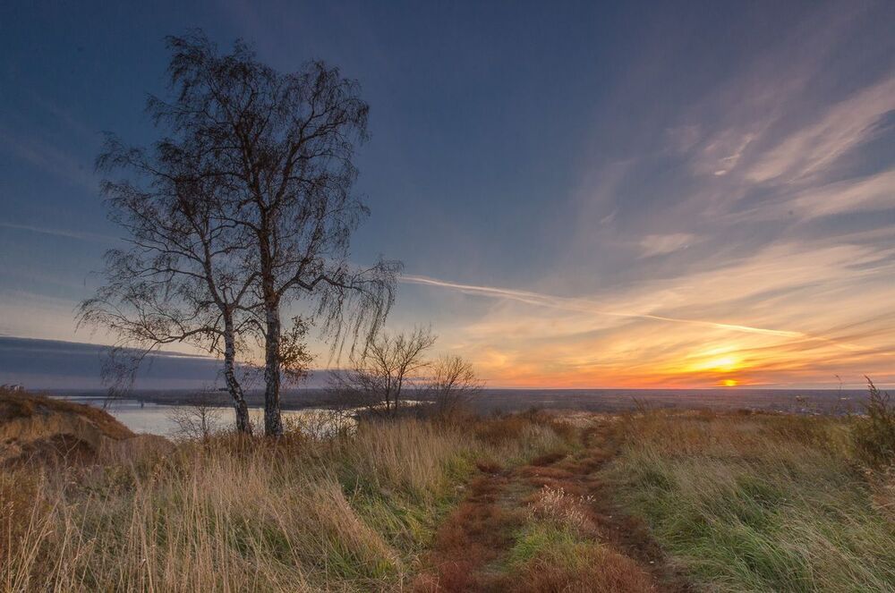 Autumn sunrise at the riverside