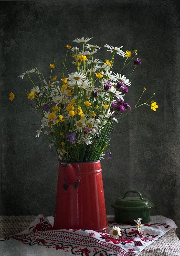 Still life with chamomile 3