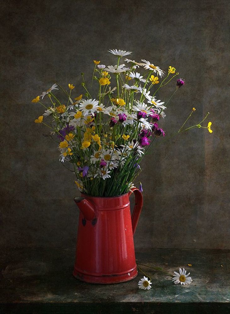 Still life with chamomile 4