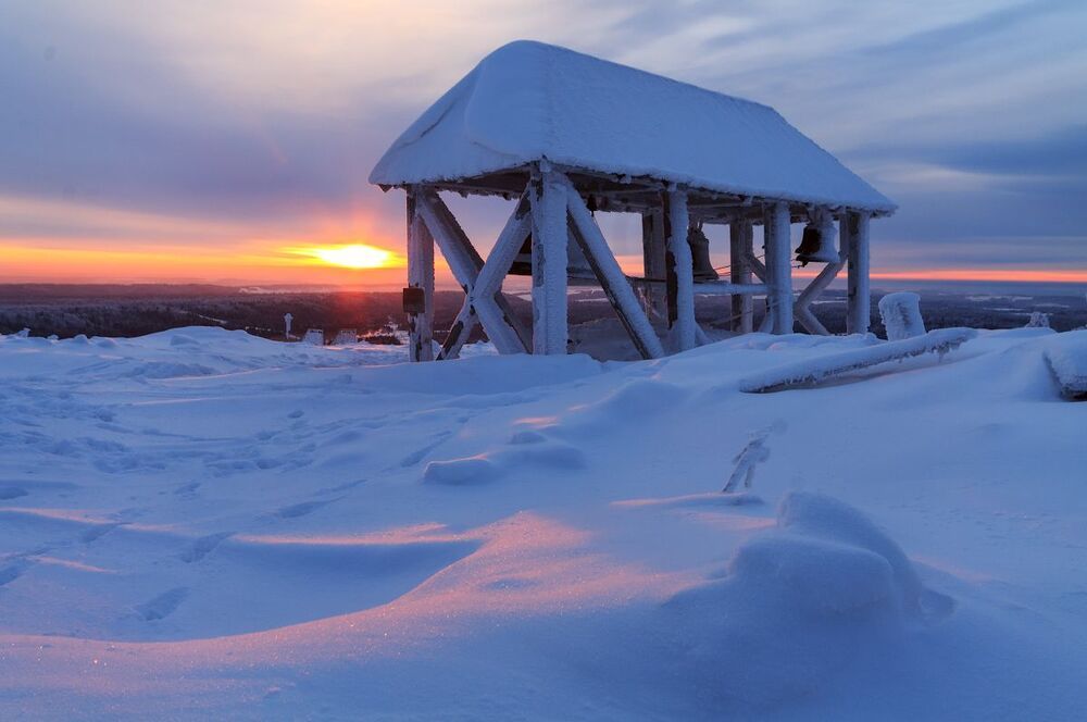 -37 &deg;С и Белогорский монастырь.