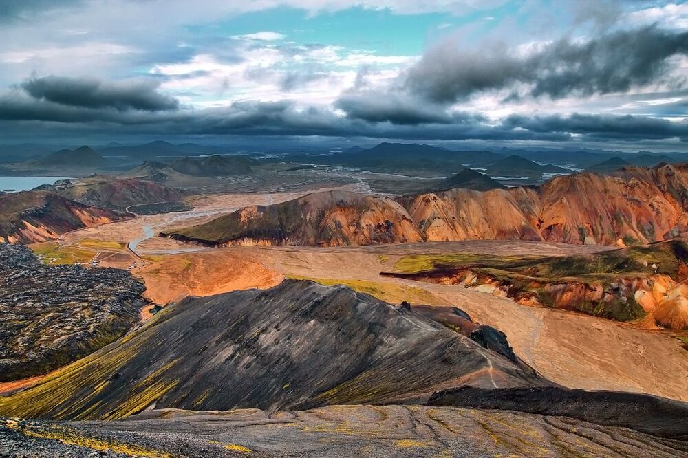 Долина риолитовых гор Ландманналаугар (Landmannalaugar).
