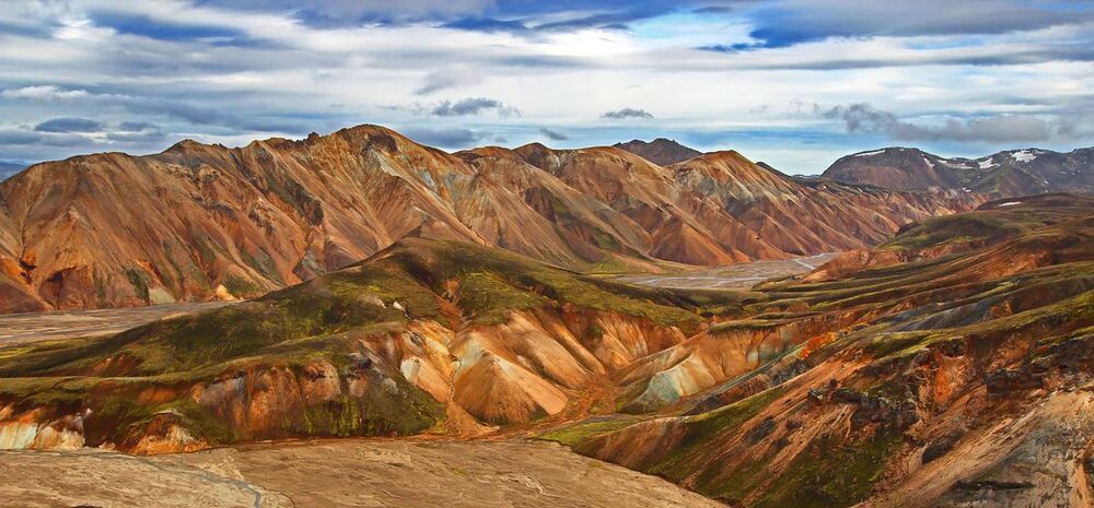 Долина риолитовых гор Ландманналаугар (Landmannalaugar).