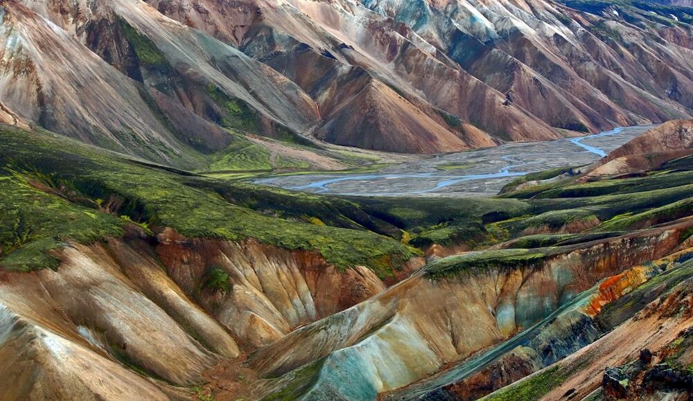 Долина риолитовых гор Ландманналаугар (Landmannalaugar).