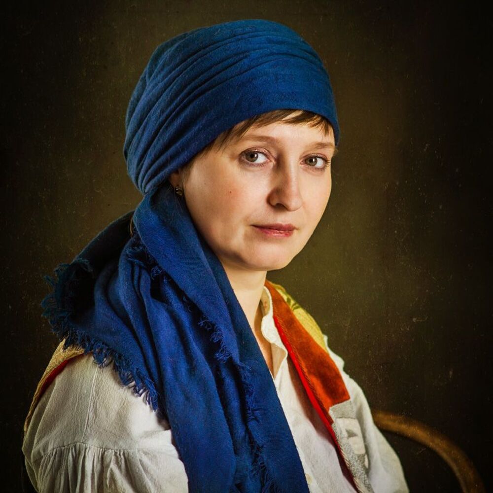 Хозяйка с сундучком