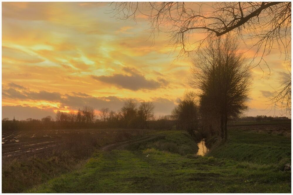 The evening comes slowly.