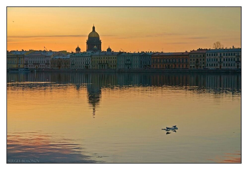 Весна. Утро. Петербург.