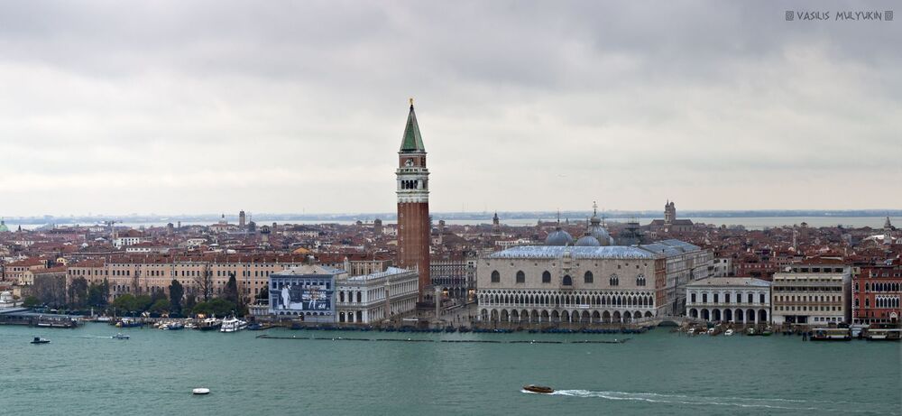 Venezia ...панорамная, с  Campanile  San Giorgio Maggiore