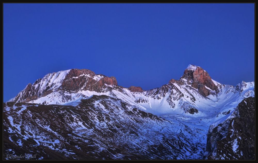 19:06