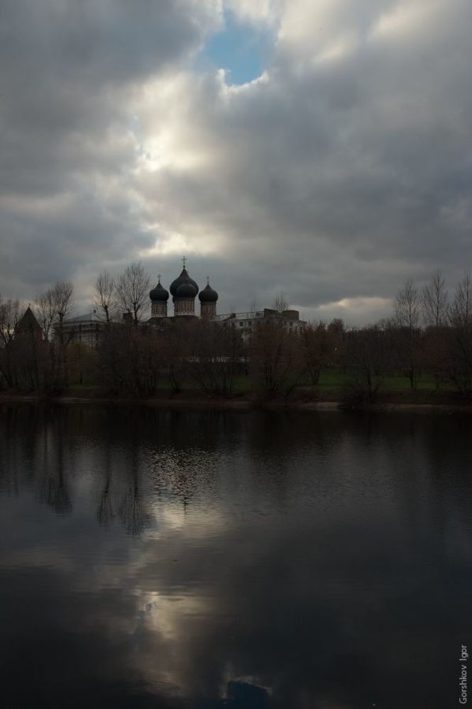 Измайловский остров в осенний день