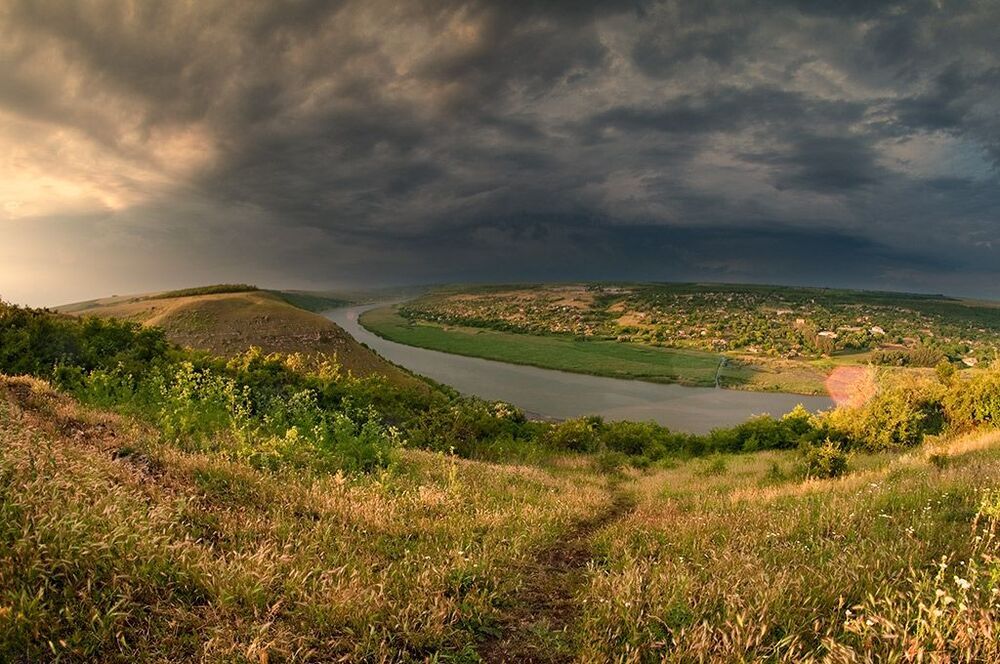 Перед бурей, река Днестр