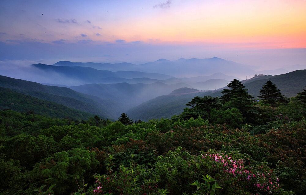 Dawn of  Hambaeck Mountain