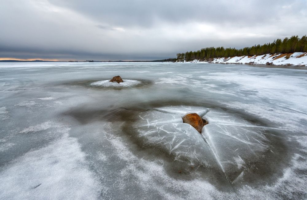 Ледяные узоры Колвицкого озера.