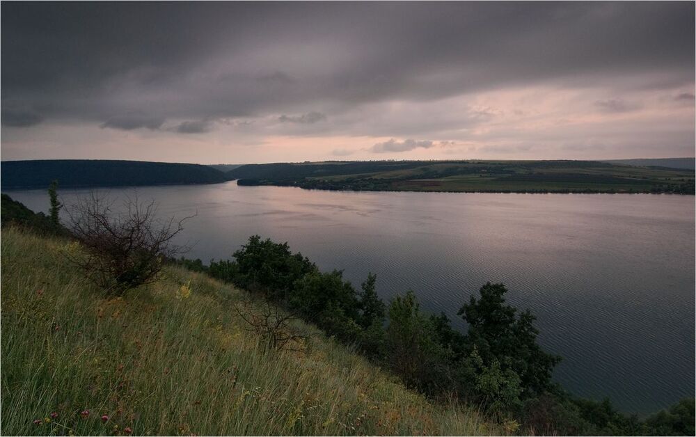 Днестр.Сезон дождей...