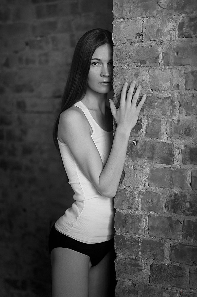 B&W