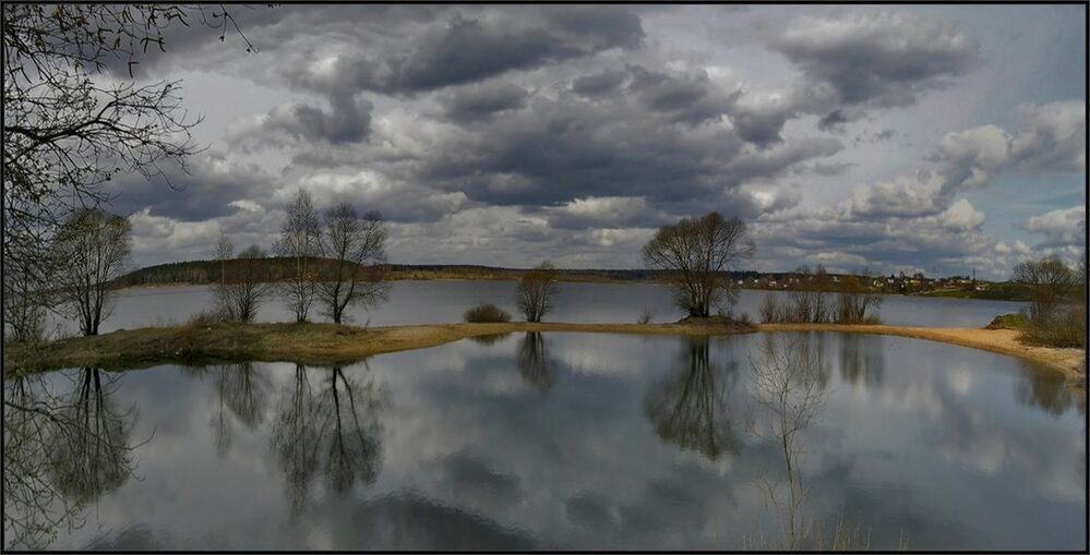 апрель
