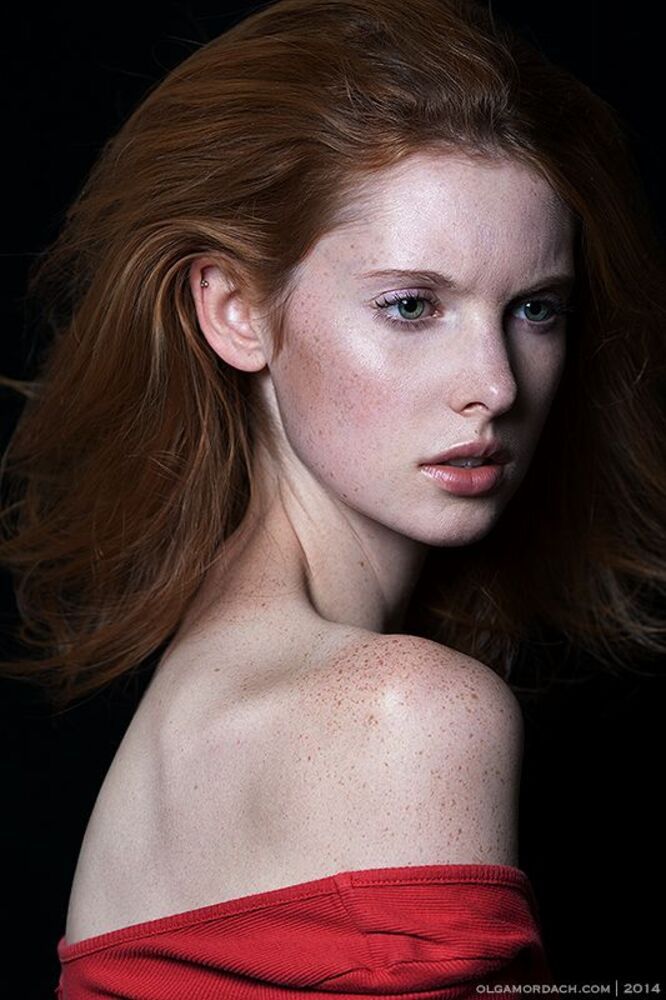 caitlin sanderson \ women