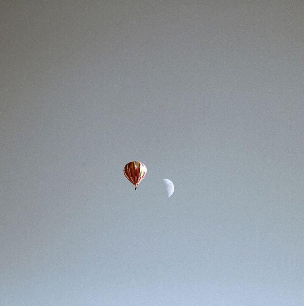 Balloon to the Moon