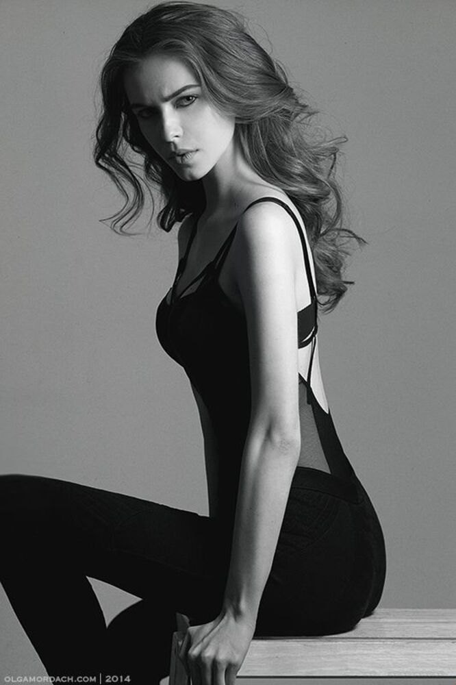 kate shushakova \ WOMEN