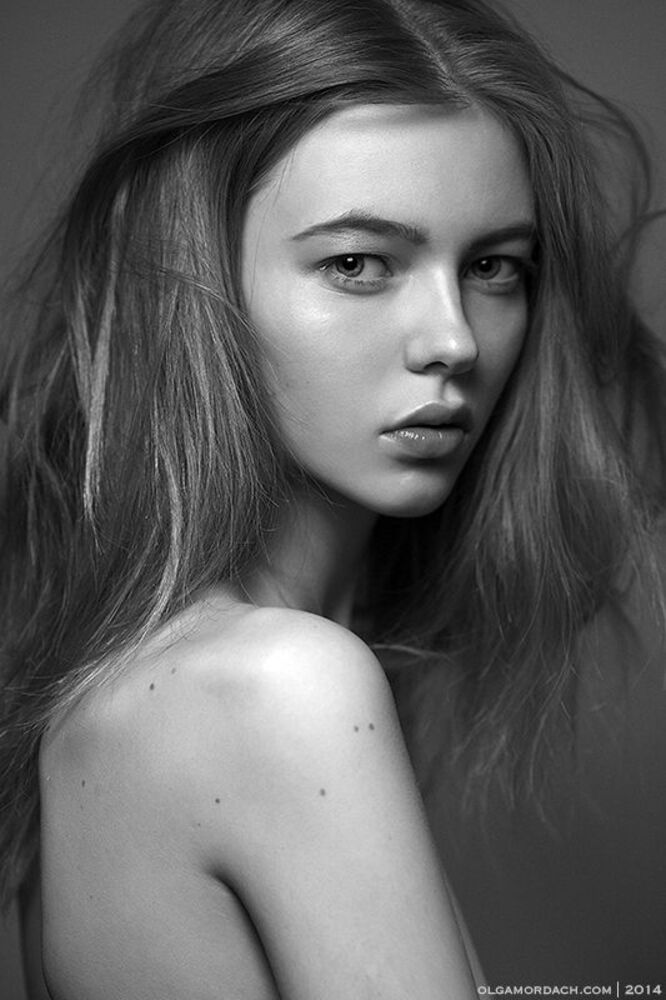 kate ledneva /WOMEN