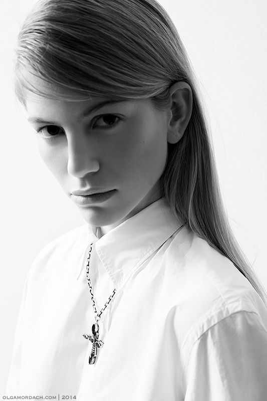 Valeria Sanesi \ WOMEN