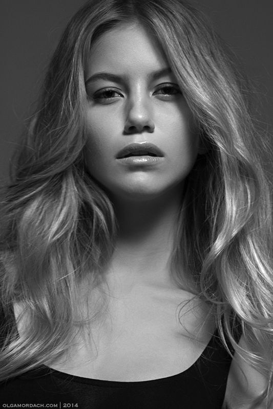 Valeria Sanesi \ WOMEN