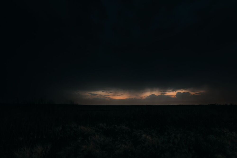 За несколько секунд до самой красивой молнии 14mm f2.8 2s.