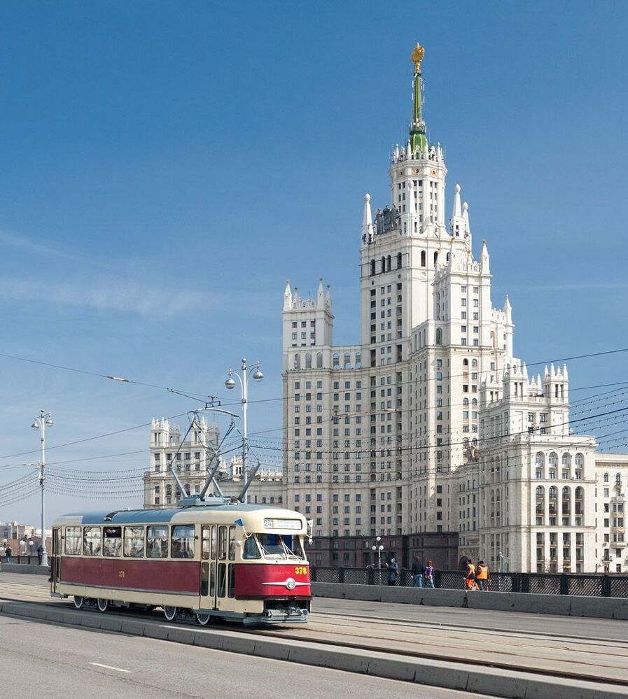 Трамвай Татра T2SU