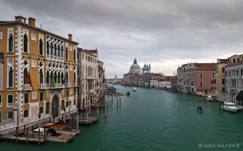 Venezia ... Большой Канал с моста Академия ... мимоходом