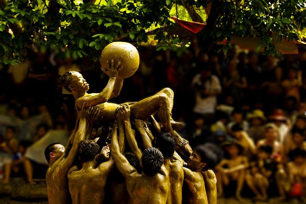Bac Giang province's traditional all-male mud wrestling competition