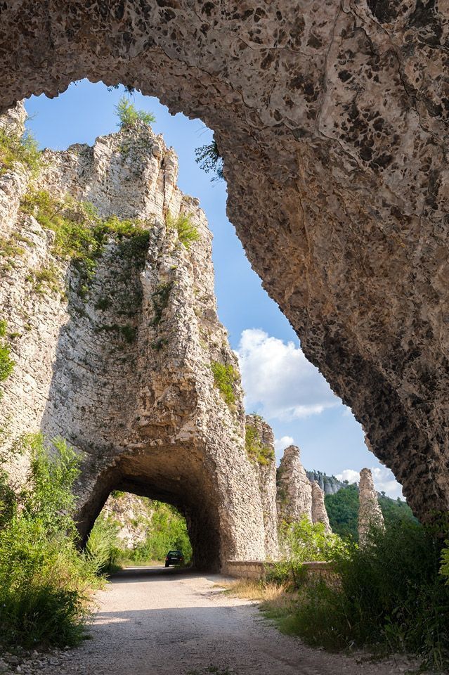 Чудные скалы
