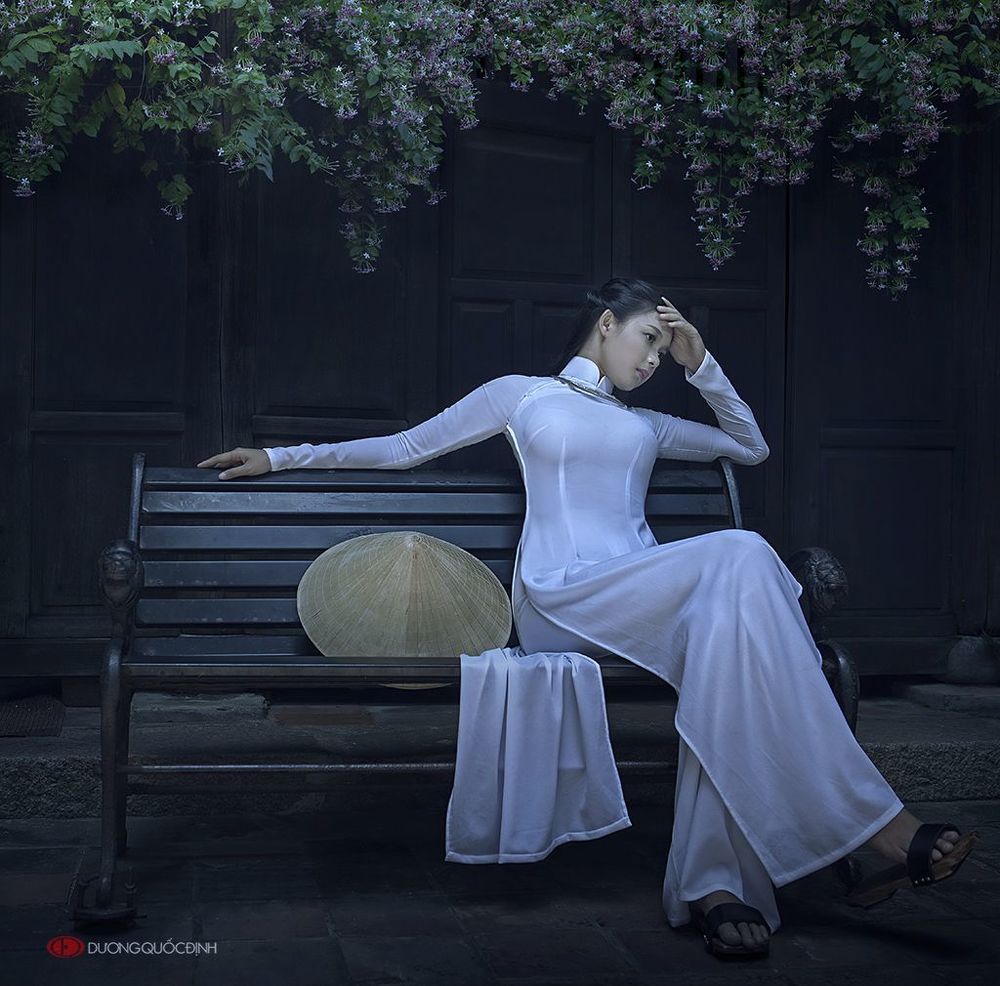 Ao Dai Vietnam .model: Xuan Van, Photo Duong Quoc Dinh