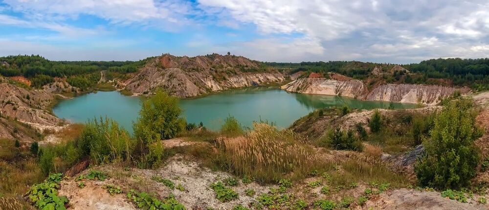 Карьер.