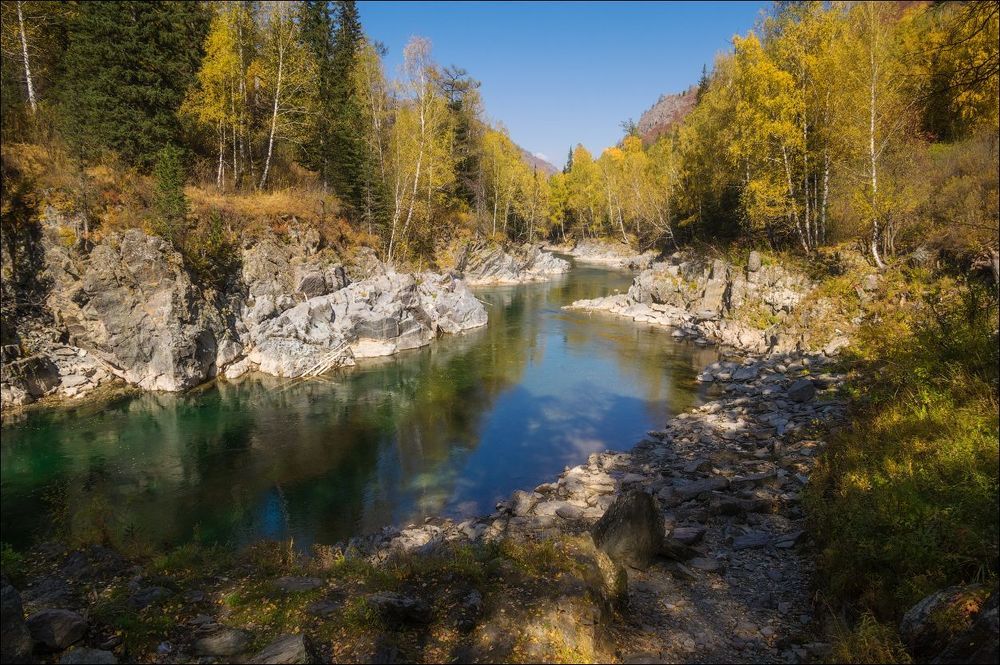 "Девичьи Плесы" на реке Кумир