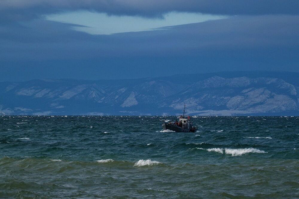 Байкальского Моря корабли...