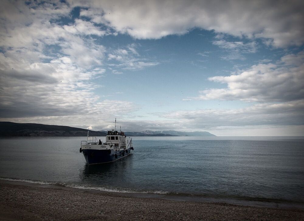 Байкальского Моря корабли...