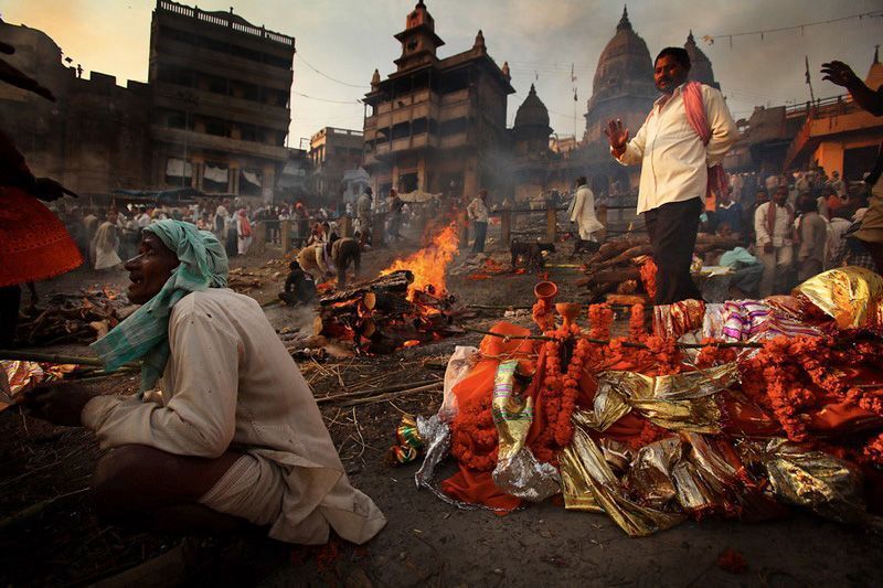 Варанаси (Индия). Маникарника Гат. Varanasi. Manikarnika Ghat.