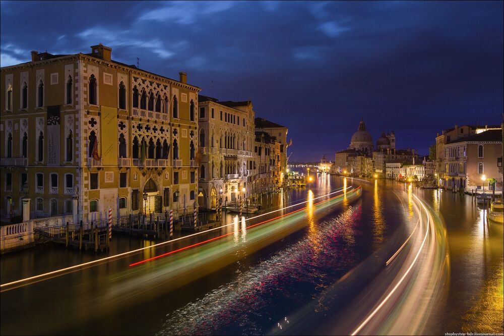 Venice traces