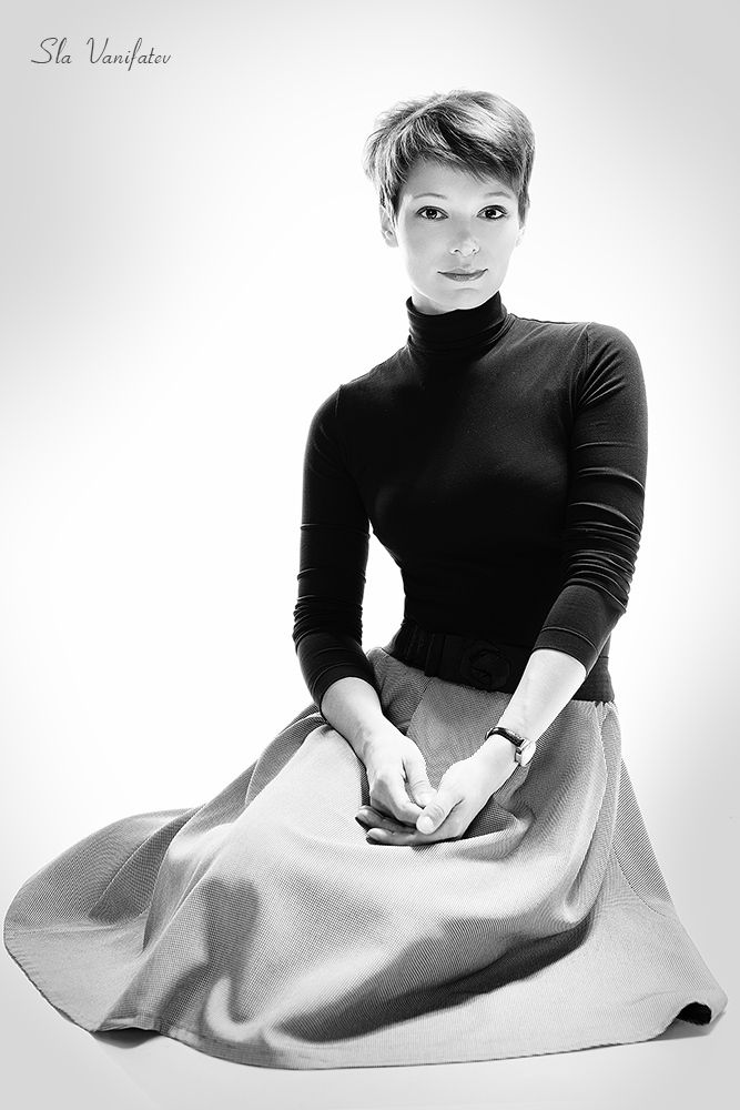B&W