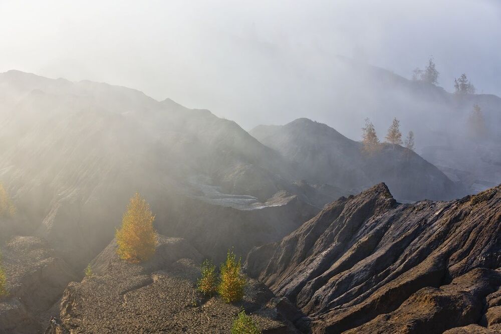 Осеннее утро в заброшенном карьере (Кондуки)