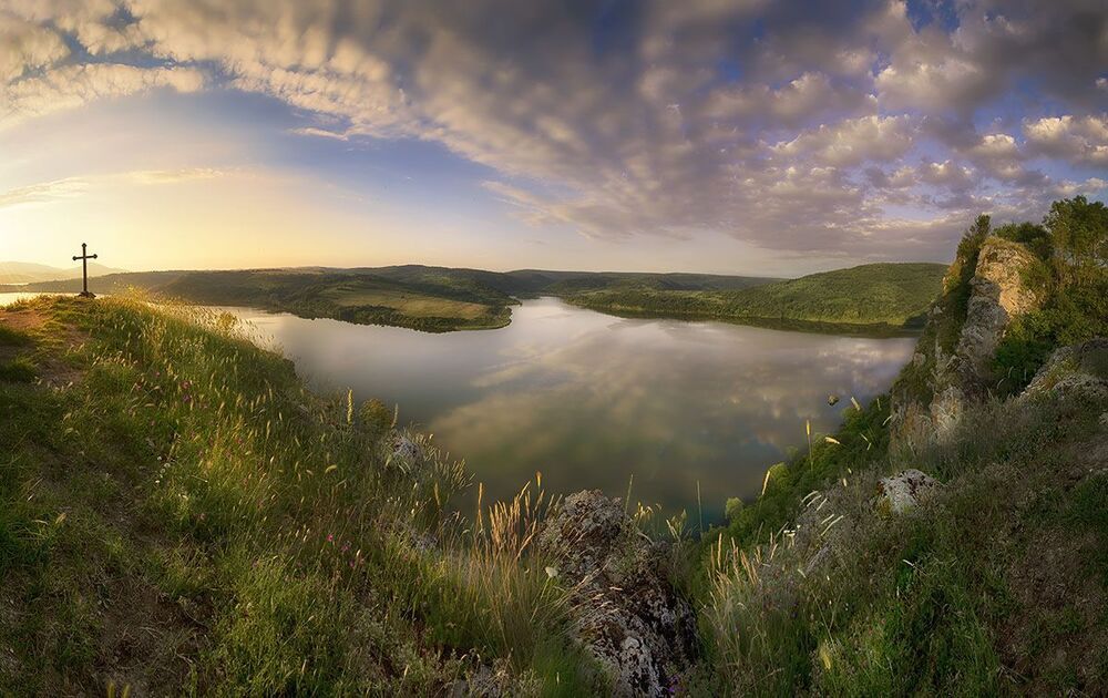 sunset over Pchelina lake