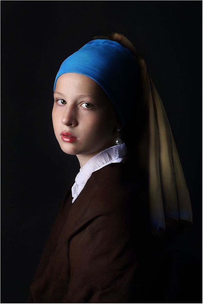 Jan Vermeer
Ragazza con l'orecchino di perla

Оригинал http://upload.wikimedia.org/wikipedia/commons/c/ce/Girl_with_a_Pearl_Earring.jpg