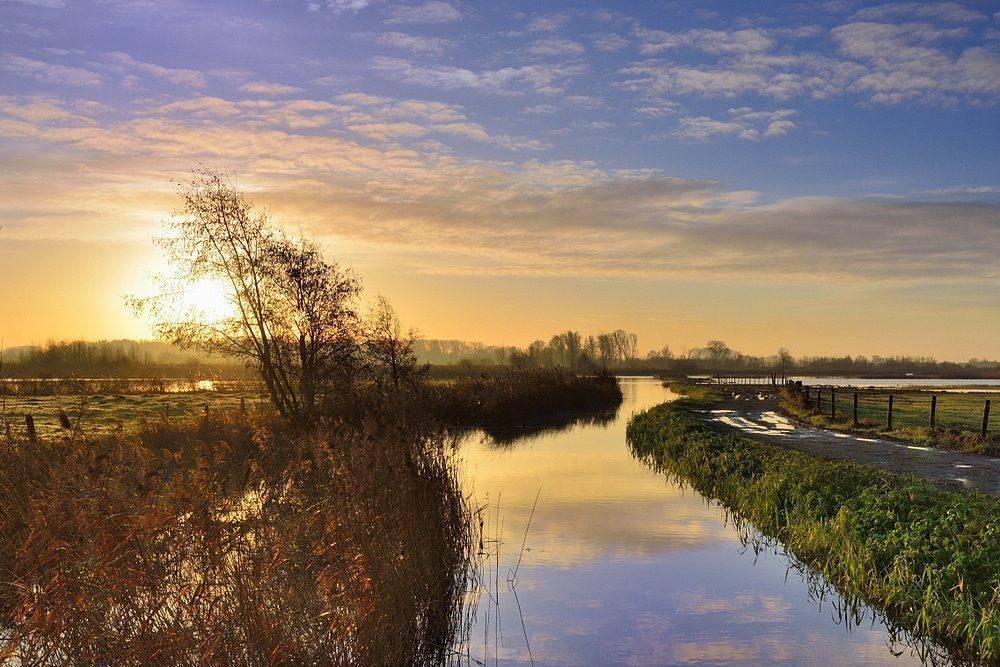 Sunrise in Woumen