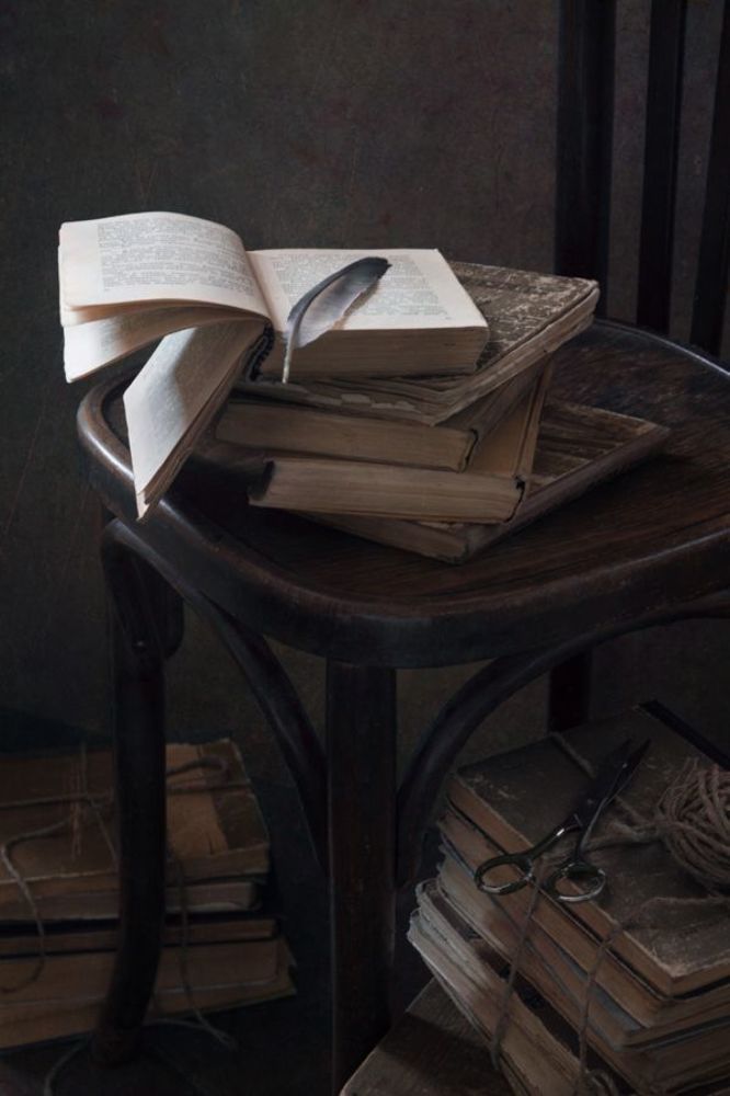 Перебирая старые книги