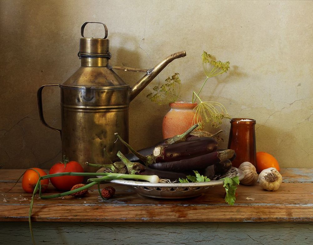 С олейницей, баклажанами и овощами