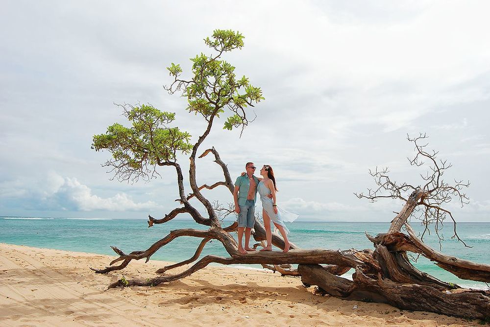 One love. Bali.