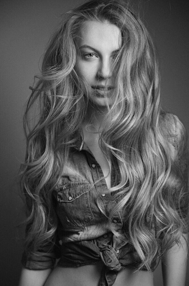 Alexandra / IncomingModels