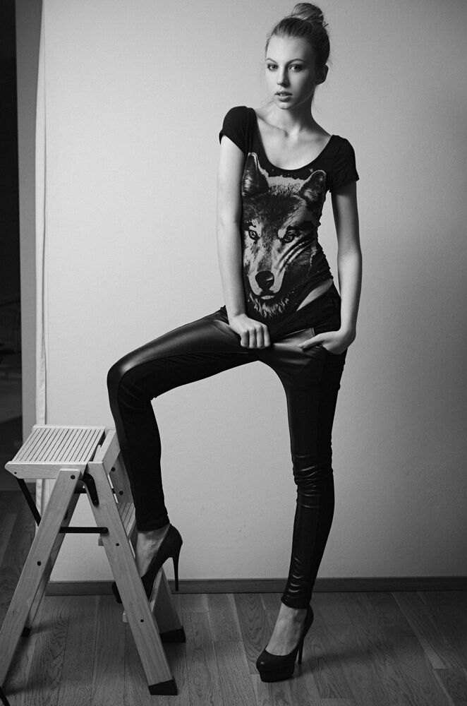Alexandra / IncomingModels