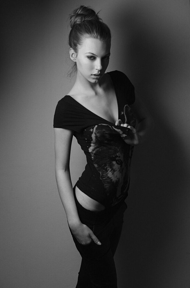 Alexandra / IncomingModels